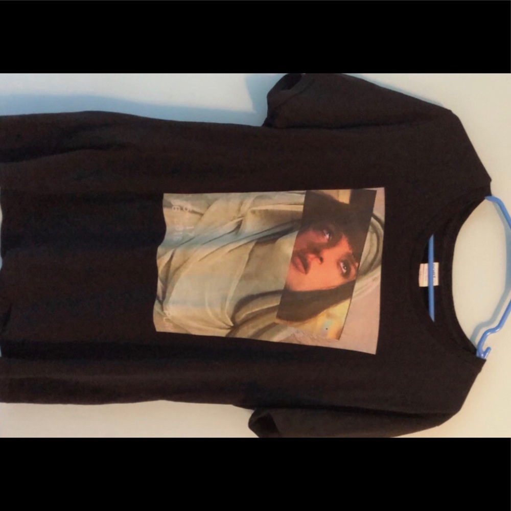 Graphic tee